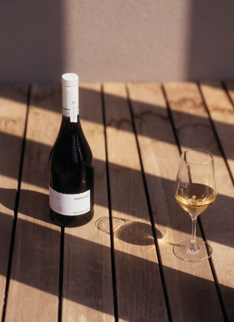 alt=Manzoni Bianco Back to Basic