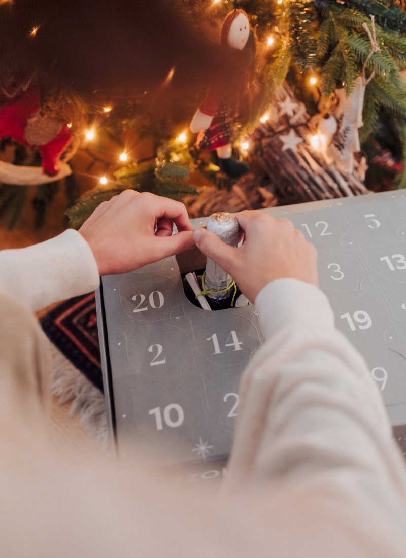 alt=Advent Bio calendar box with bottle of organic wine